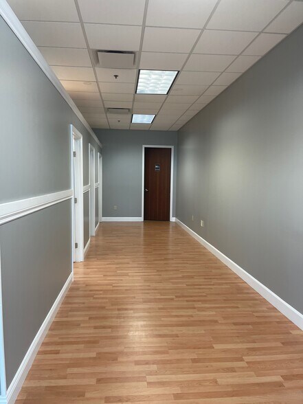 More Photos Of 10967 Lake Underhill Rd, Orlando Office For Sale