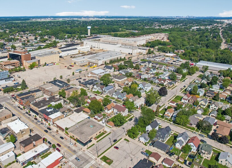 More Photos Of 902 Milwaukee Ave, South Milwaukee Medical For Lease
