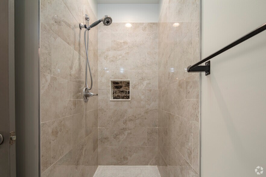 More Photos Of 111 19th St N, Birmingham Apartments For Sale