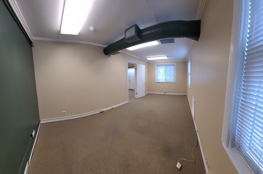 More Photos Of 7712 & 7716 W North Avenue, Elmwood Park Storefront Retail Office For Lease
