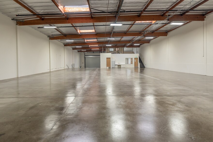 More Photos Of 436-438 Alaska Ave, Torrance Warehouse For Lease