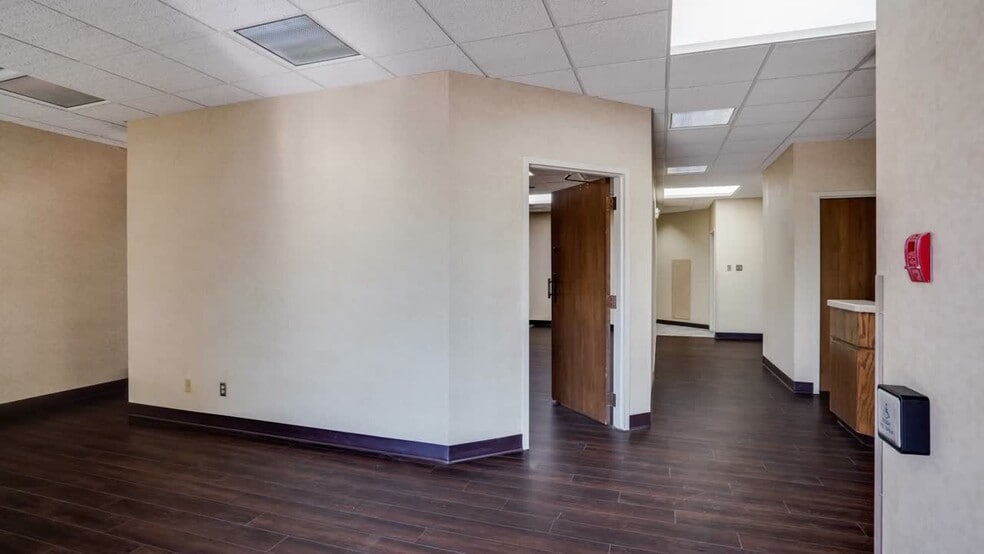 Primary Photo Of 2716 Commerce St, Wichita Falls Industrial For Sale