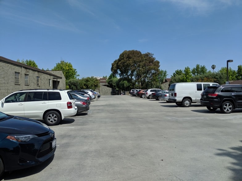 More Photos Of 125 N Jackson Ave, San Jose Medical For Sale