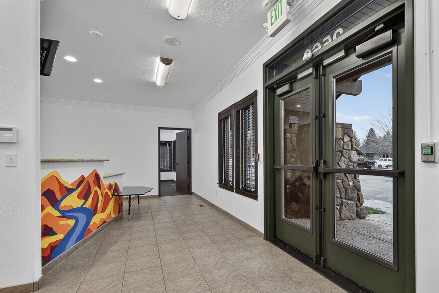 More Photos Of 2563 S Five Mile Ave, Boise Office Residential For Lease