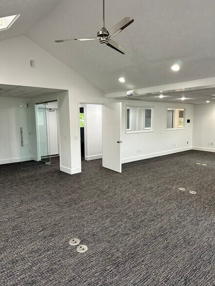 More Photos Of 656 Kreag Rd, Pittsford Office For Lease
