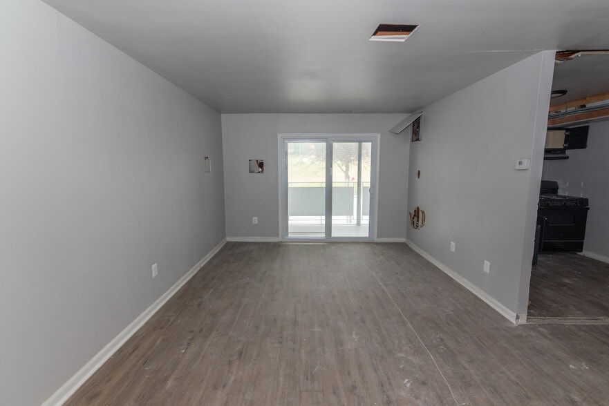 More Photos Of 4907-4921 Frederick Ave, Baltimore Apartments For Sale