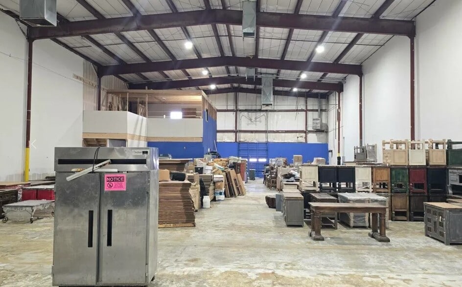 More Photos Of 4621 Ripley Dr, El Paso Light Distribution For Sale