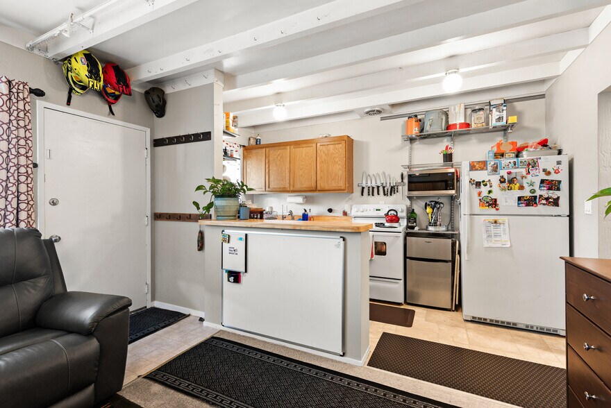 More Photos Of 45 Woodland Ave, San Rafael Apartments For Sale