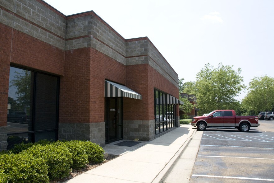 More Photos Of 193 Business Park Dr, Ridgeland Flex For Lease