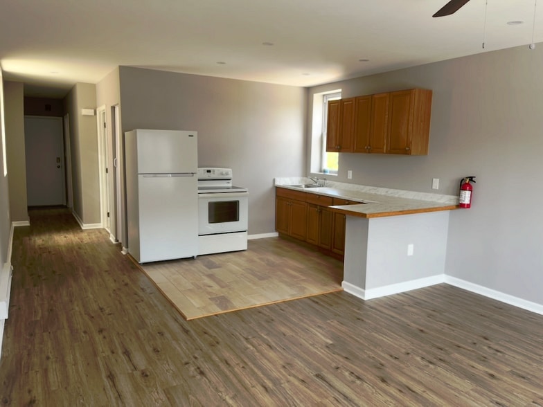 More Photos Of 637 Macdade Blvd, Collingdale Storefront Retail Residential For Sale