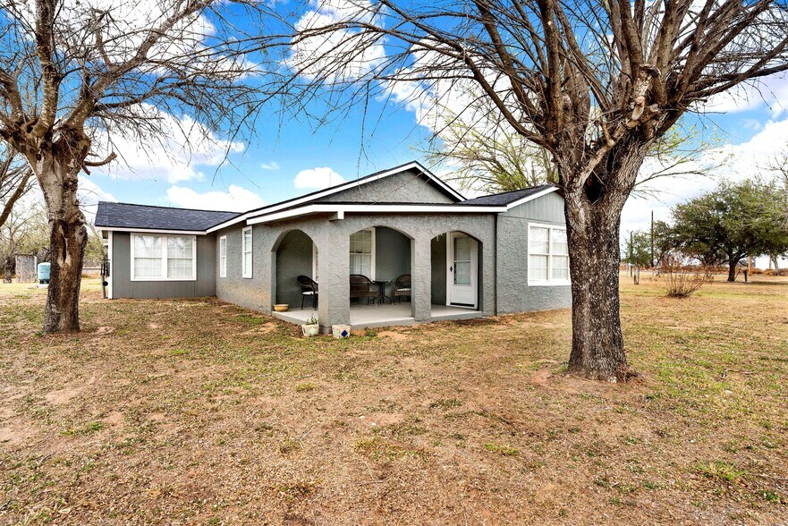 More Photos Of 285 San Antonio, Leming Multifamily For Sale