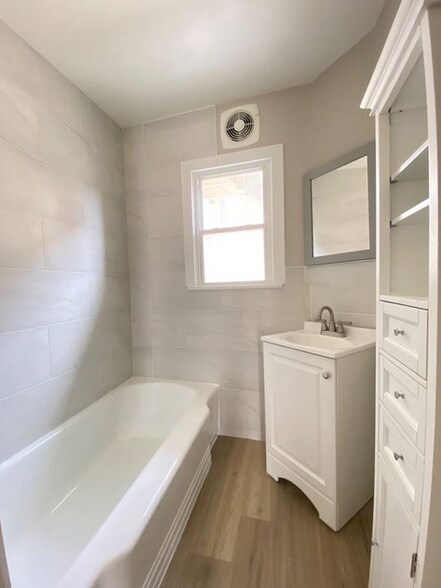 More Photos Of 2620 S Barrington Ave, Los Angeles Apartments For Sale