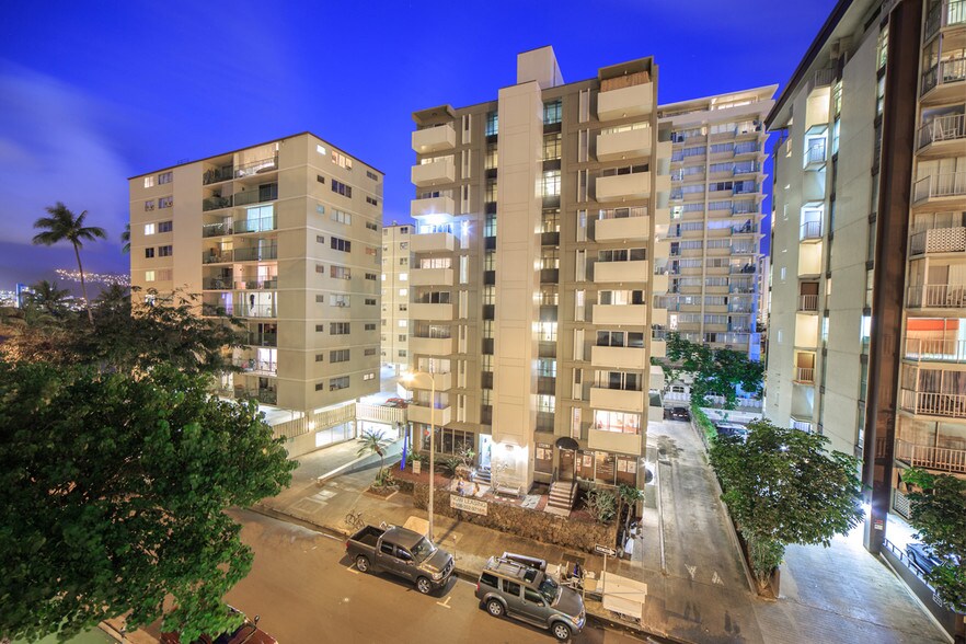 More Photos Of 441 Walina St, Honolulu Apartments For Lease