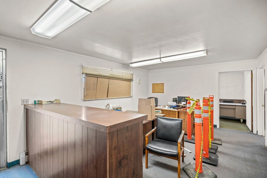 More Photos Of 2162 S Jason St, Denver Warehouse For Sale