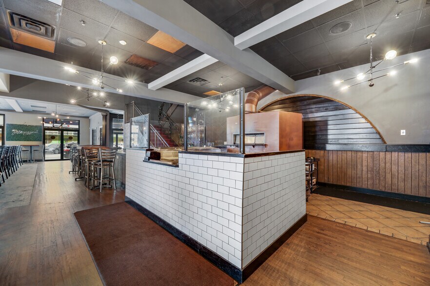 More Photos Of 285 Glenwood Ave, Bloomfield Restaurant For Sale