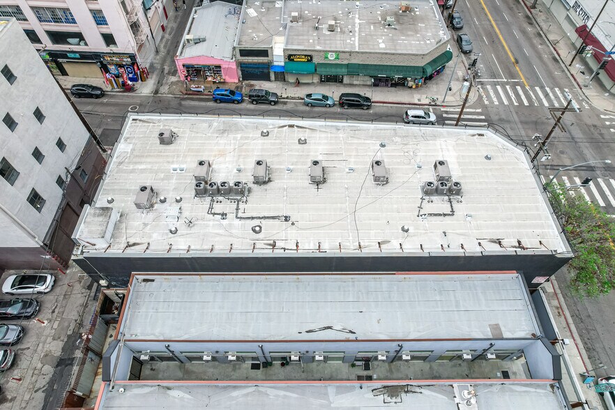 More Photos Of 1048-1050 S Los Angeles St, Los Angeles Storefront Retail Office For Sale