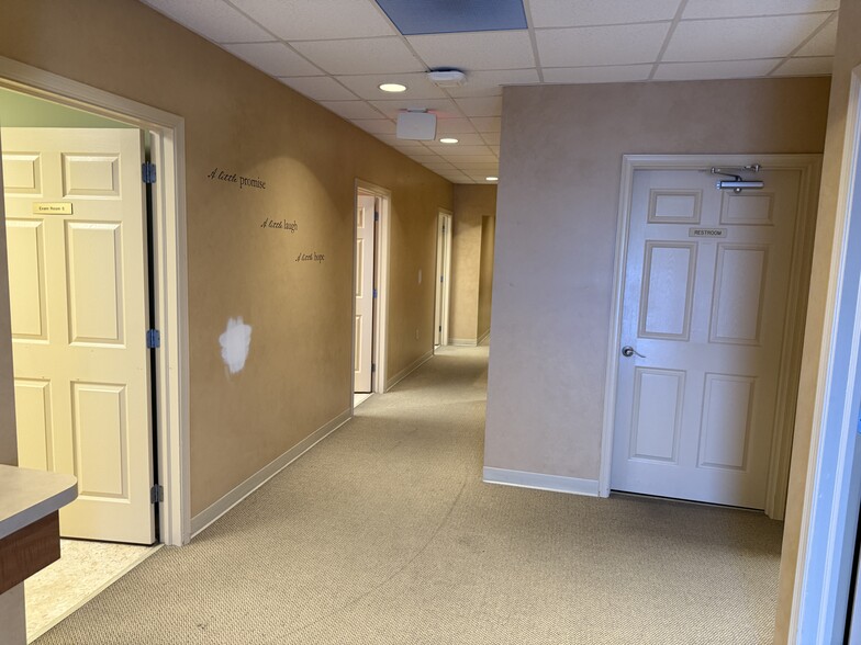 More Photos Of 3701 Perkiomen Ave, Reading Medical For Sale