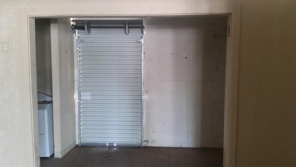More Photos Of 4419-4501 E Main St, Mesa Storefront For Lease