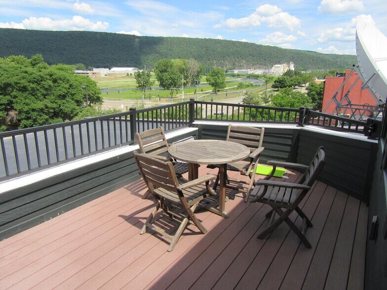 More Photos Of 29 E Market St, Corning Office Residential For Lease