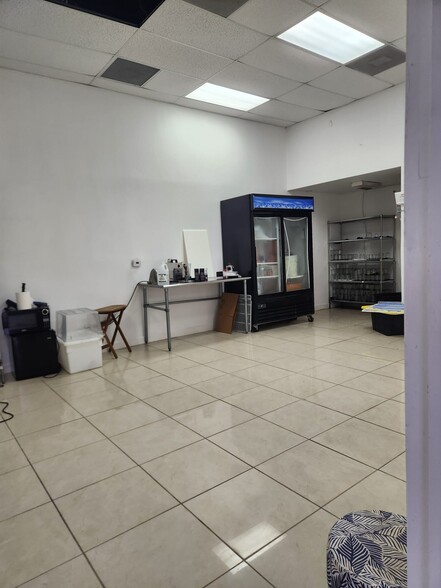 More Photos Of 1800-1812 SW 7th Ave, Pompano Beach Warehouse For Sale