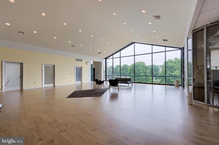 More Photos Of 206 W Kendig Rd, Willow Street Warehouse For Sale