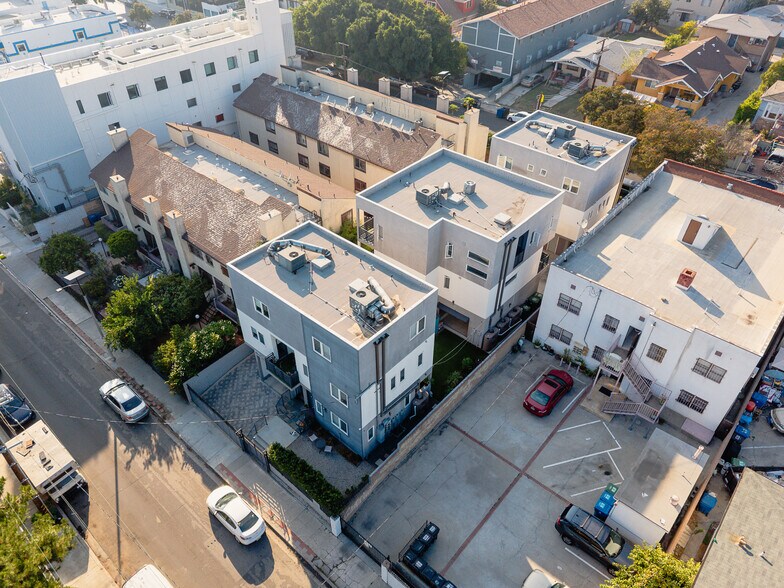 More Photos Of 146 Rosemont Ave, Los Angeles Apartments For Sale