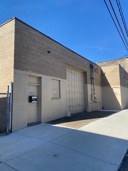 More Photos Of 4433 Howley St, Pittsburgh Research And Development For Lease