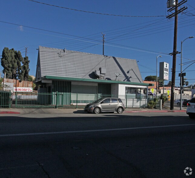 More Photos Of 4501 W Fountain Ave, Los Angeles Restaurant For Lease