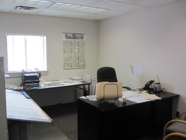 More Photos Of 2708 Shenandoah Ave NW, Roanoke Warehouse For Sale