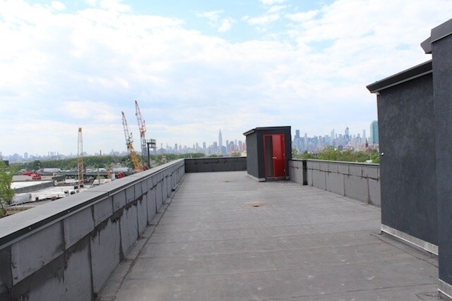 More Photos Of 53-19 46th St, Maspeth Warehouse For Lease