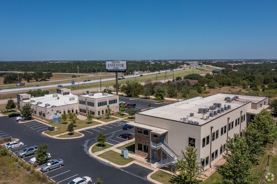More Photos Of 4411 S Interstate 35, Georgetown Medical For Lease