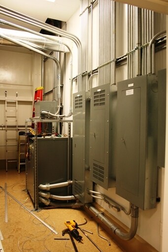 More Photos Of 2231 Linwood Ave, Naples Warehouse For Sale