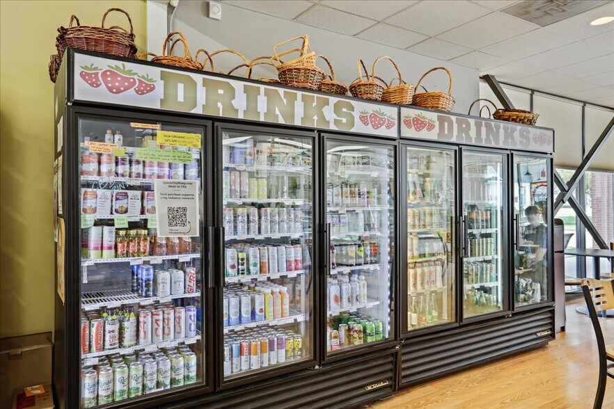 More Photos Of 306 Springfield Ave, Urbana Storefront Retail Office For Sale