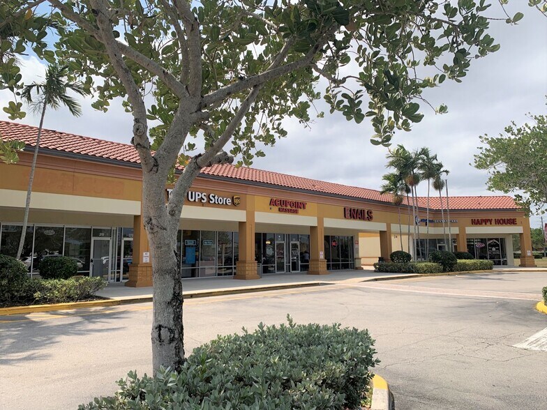 More Photos Of 370-388 Northlake Blvd, North Palm Beach Unknown For Lease
