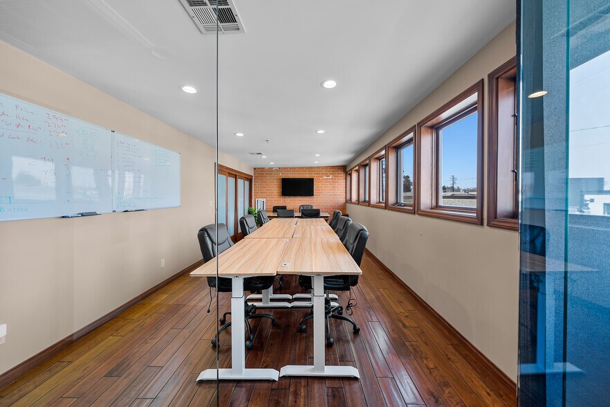 More Photos Of 122 Sheldon St, El Segundo Loft Creative Space For Sale