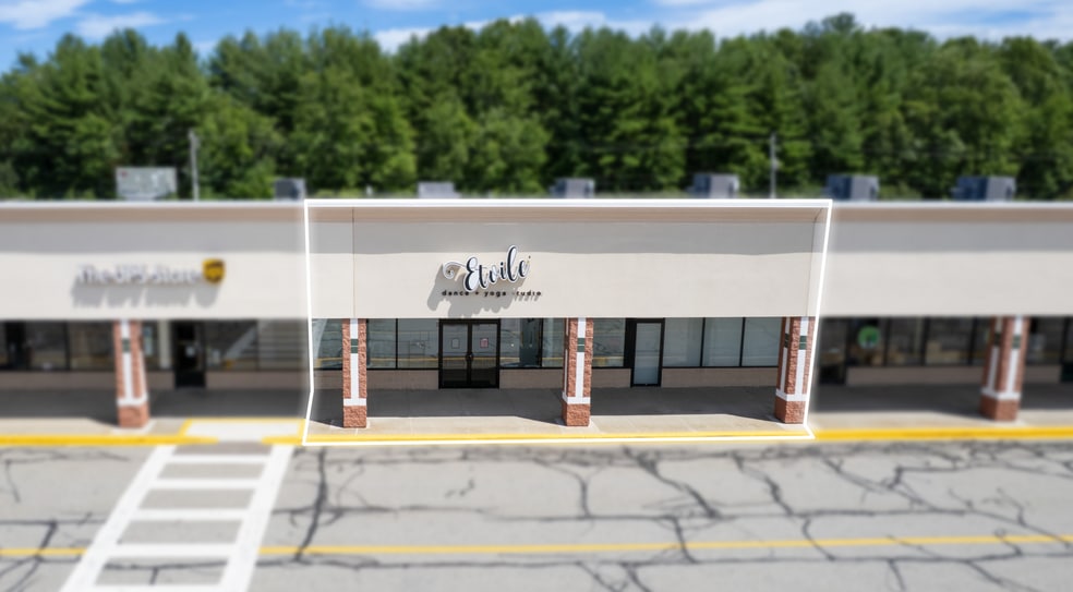 More Photos Of 125 Church St, Pembroke Freestanding For Lease