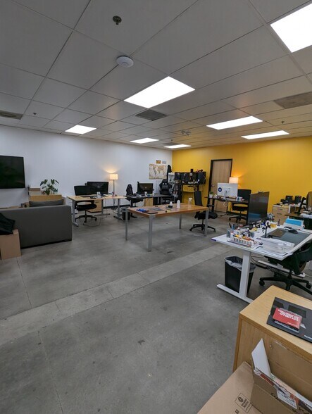 More Photos Of 2705 Media Center Dr, Los Angeles Warehouse For Lease