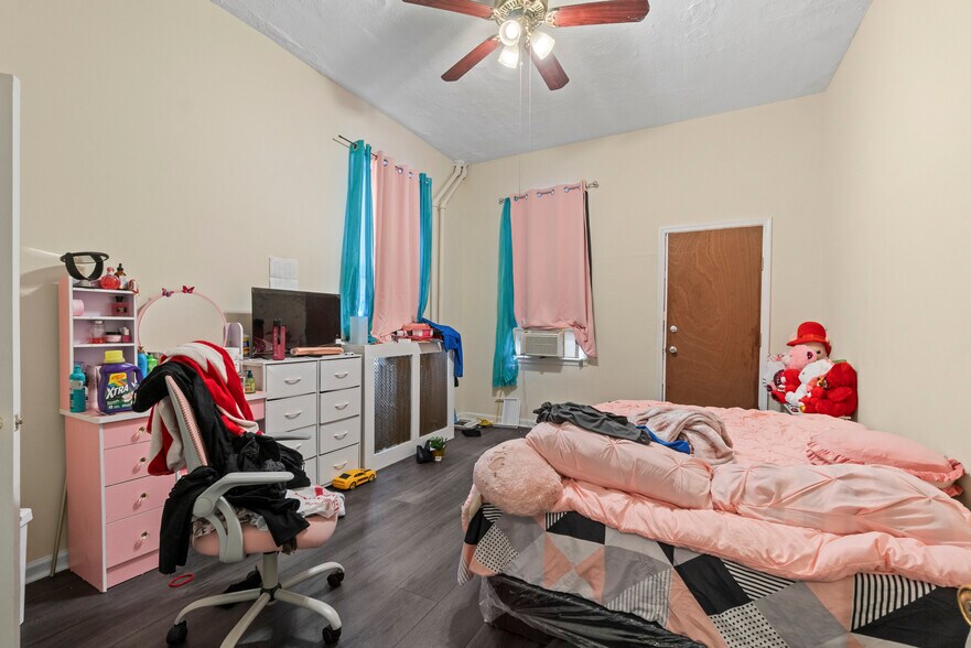More Photos Of 2507 N Charles St, Baltimore Apartments For Sale