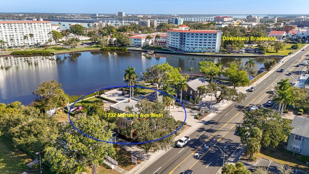 More Photos Of 1732 Manatee Ave, Bradenton Office Residential For Sale