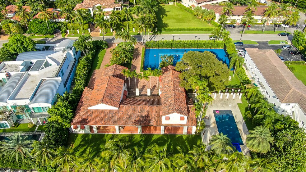 More Photos Of 44 Bal Bay Dr, Bal Harbour Land For Sale