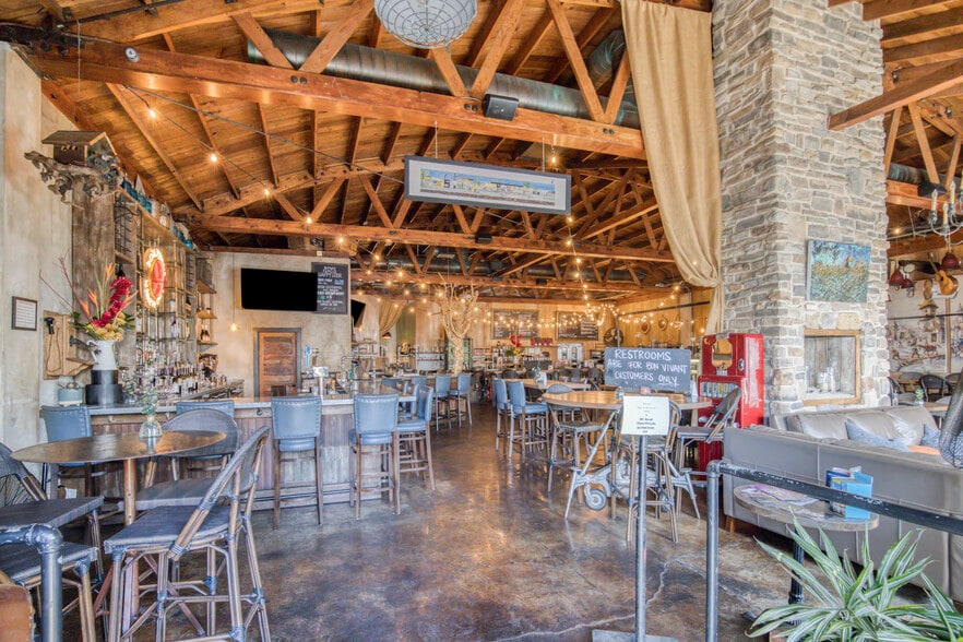 More Photos Of 3155-3157 Glendale Blvd, Los Angeles Restaurant For Lease