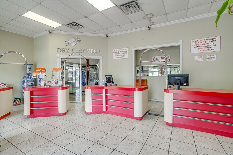More Photos Of 6325 Lake Worth Blvd, Fort Worth General Retail For Sale