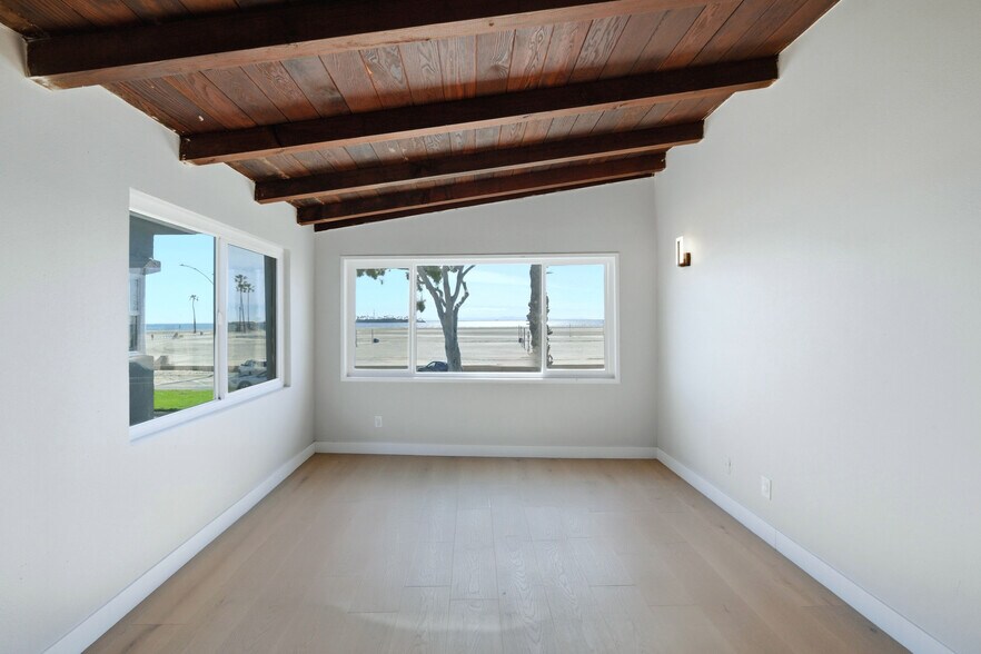 More Photos Of 5339 E Ocean Blvd, Long Beach Apartments For Sale