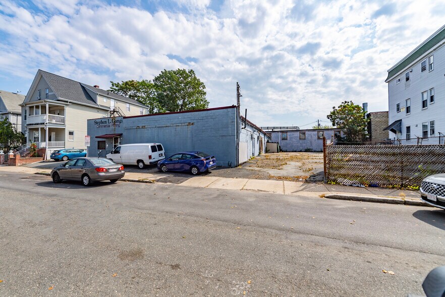 More Photos Of 17 Kensington Ave, Somerville Land For Sale
