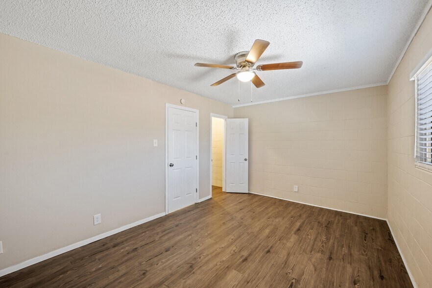 More Photos Of 17 W 31st St, San Angelo Apartments For Sale