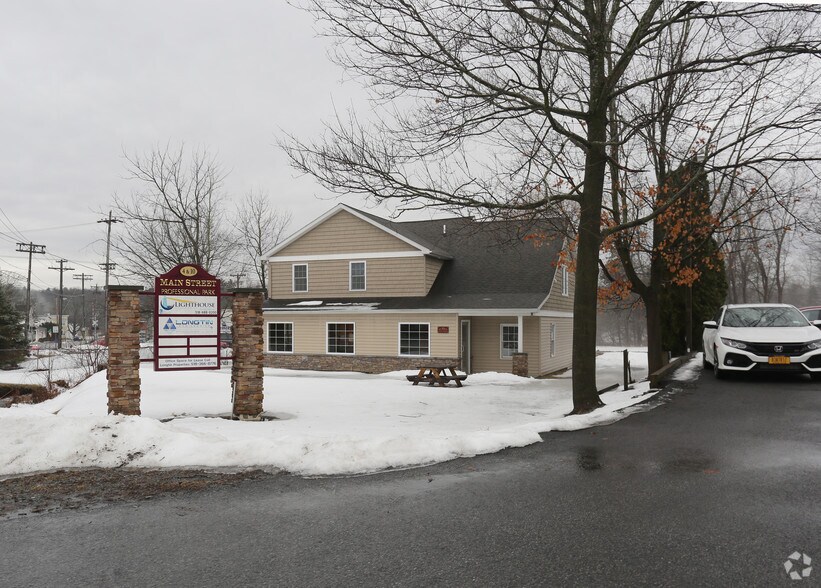 More Photos Of 10 Main St, Ballston Lake Office For Lease