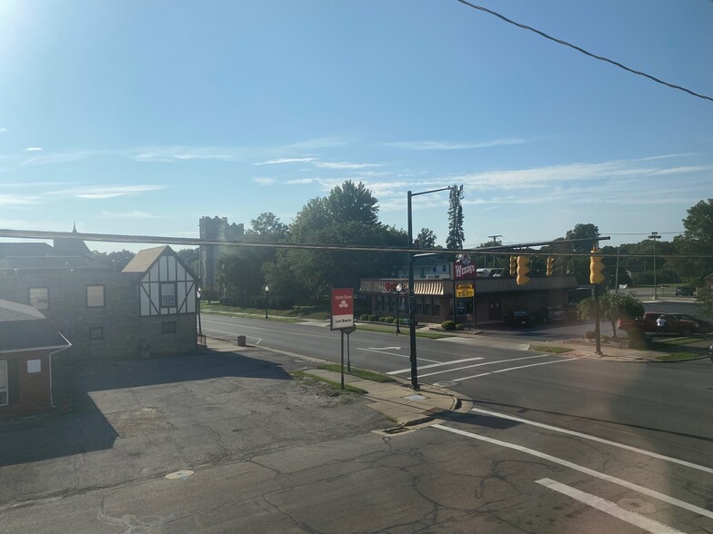 More Photos Of 115 S Union St, Galion Office For Sale