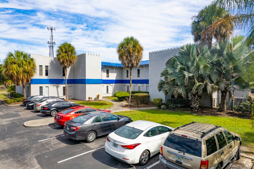 More Photos Of 5118 N 56th St, Tampa Office For Lease