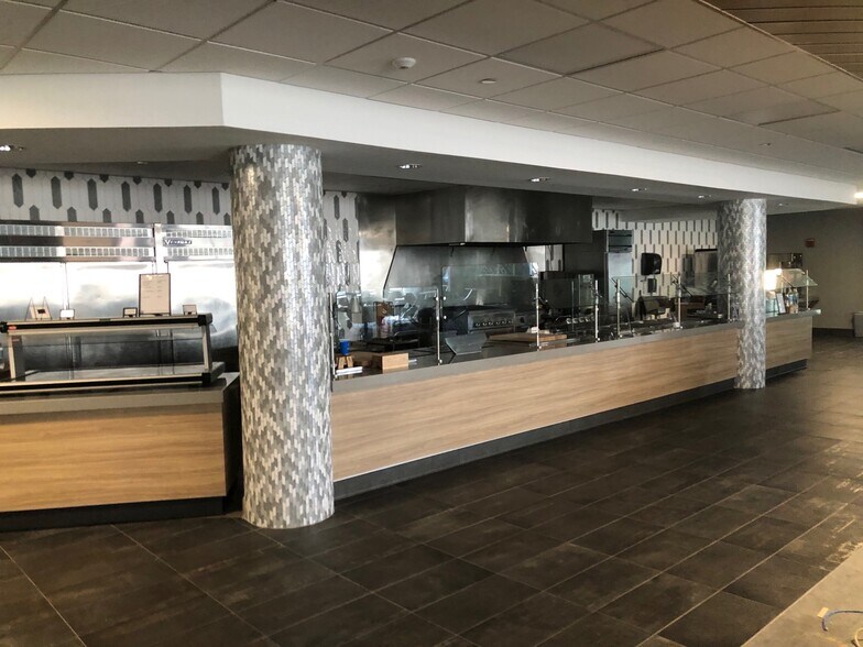 More Photos Of 471 E Broad St, Columbus Office For Lease