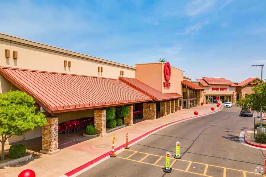 More Photos Of W Lower Buckeye Rd @ NEC 99th Ave & Lower Buckeye Rd, Tolleson Unknown For Lease